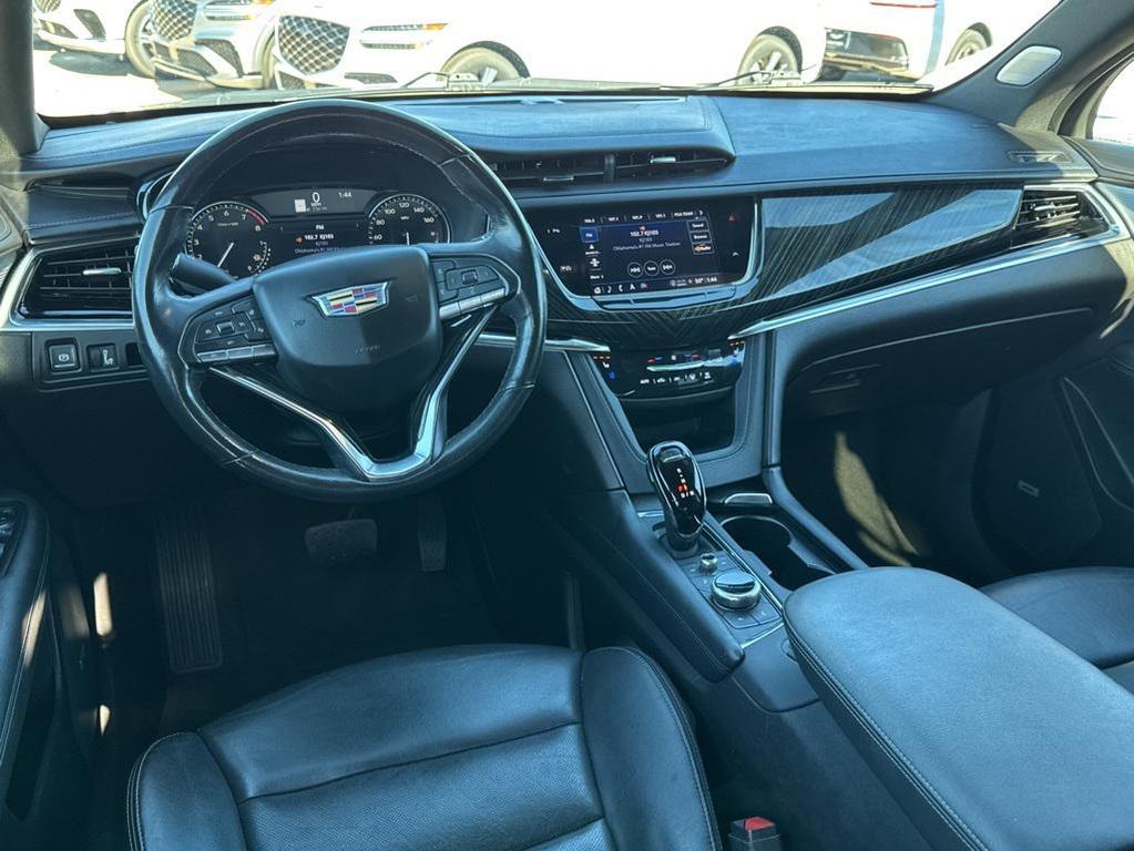 used 2023 Cadillac XT6 car, priced at $33,000