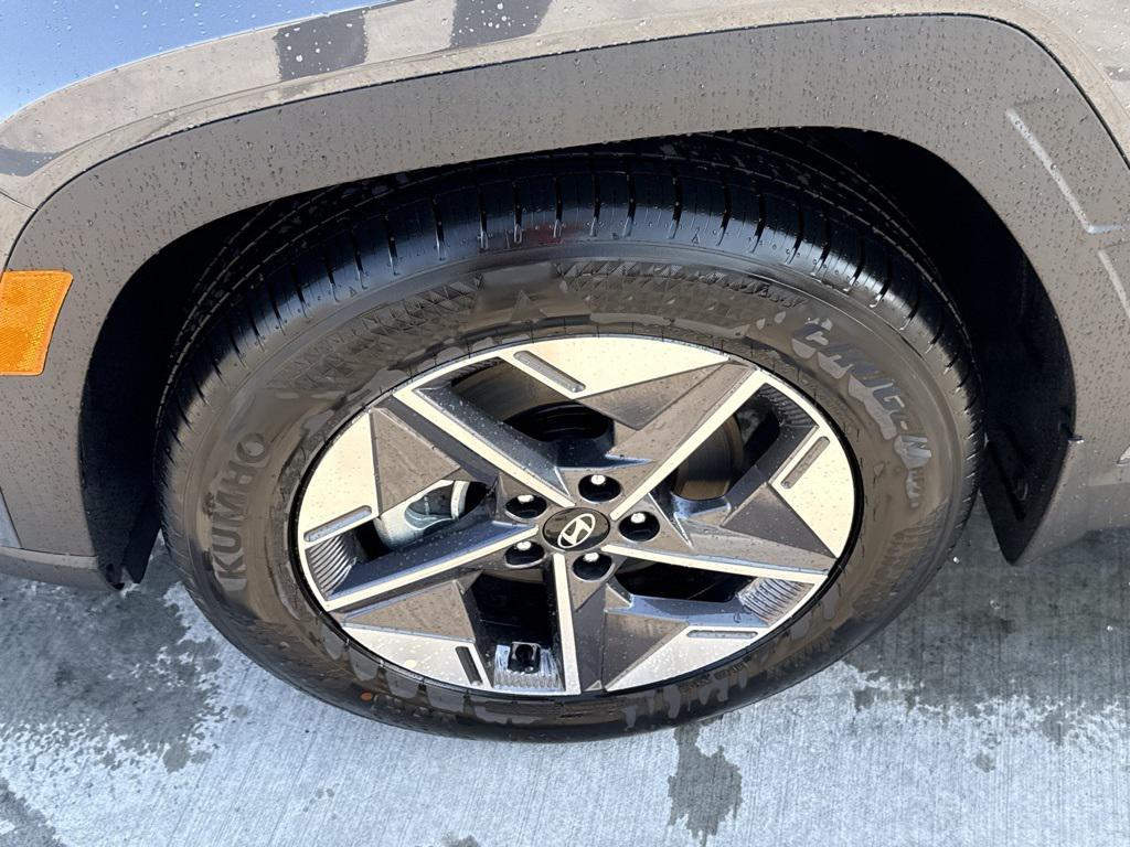 new 2026 Hyundai Tucson car, priced at $30,588