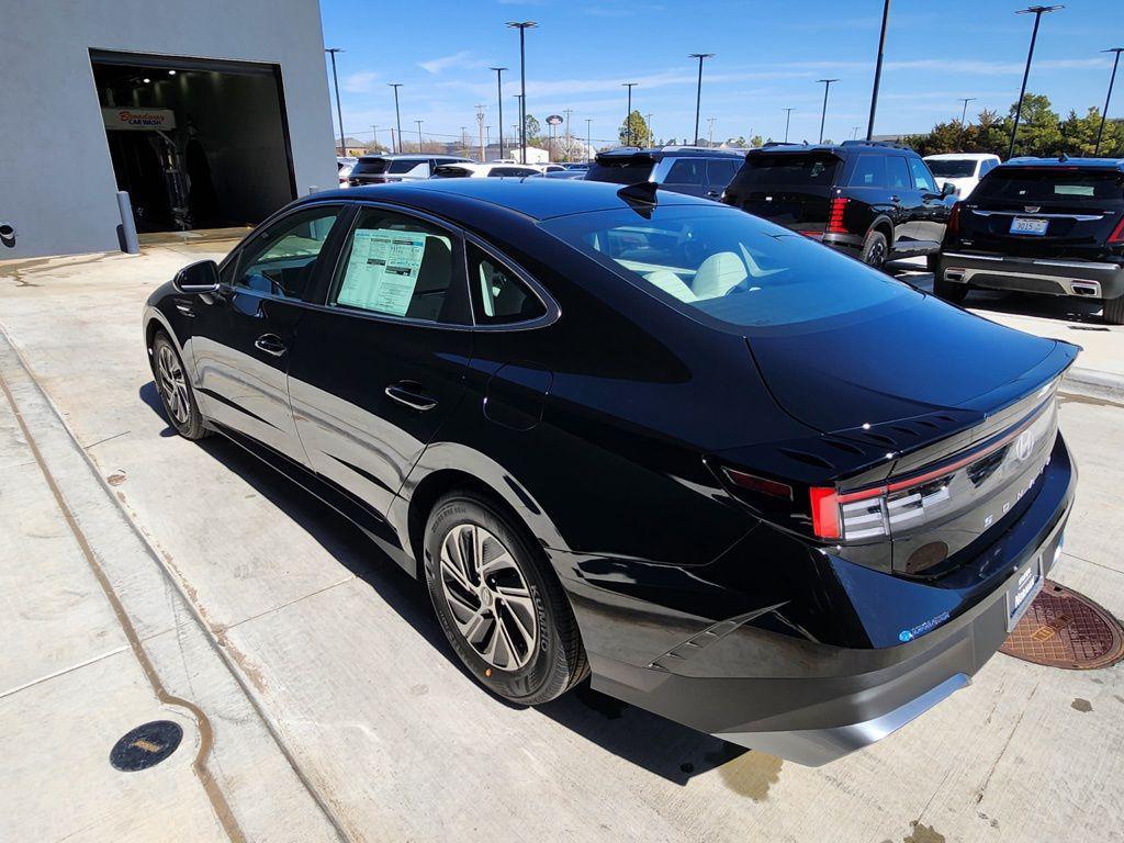 new 2026 Hyundai Sonata Hybrid car, priced at $30,354