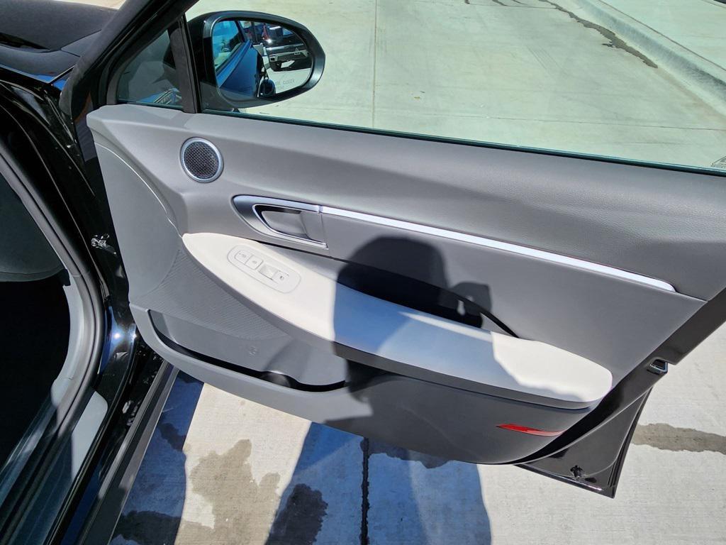 new 2026 Hyundai Sonata Hybrid car, priced at $26,604