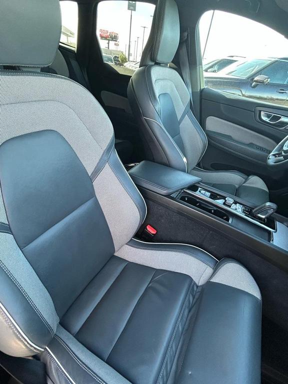 used 2022 Volvo XC60 car, priced at $25,900