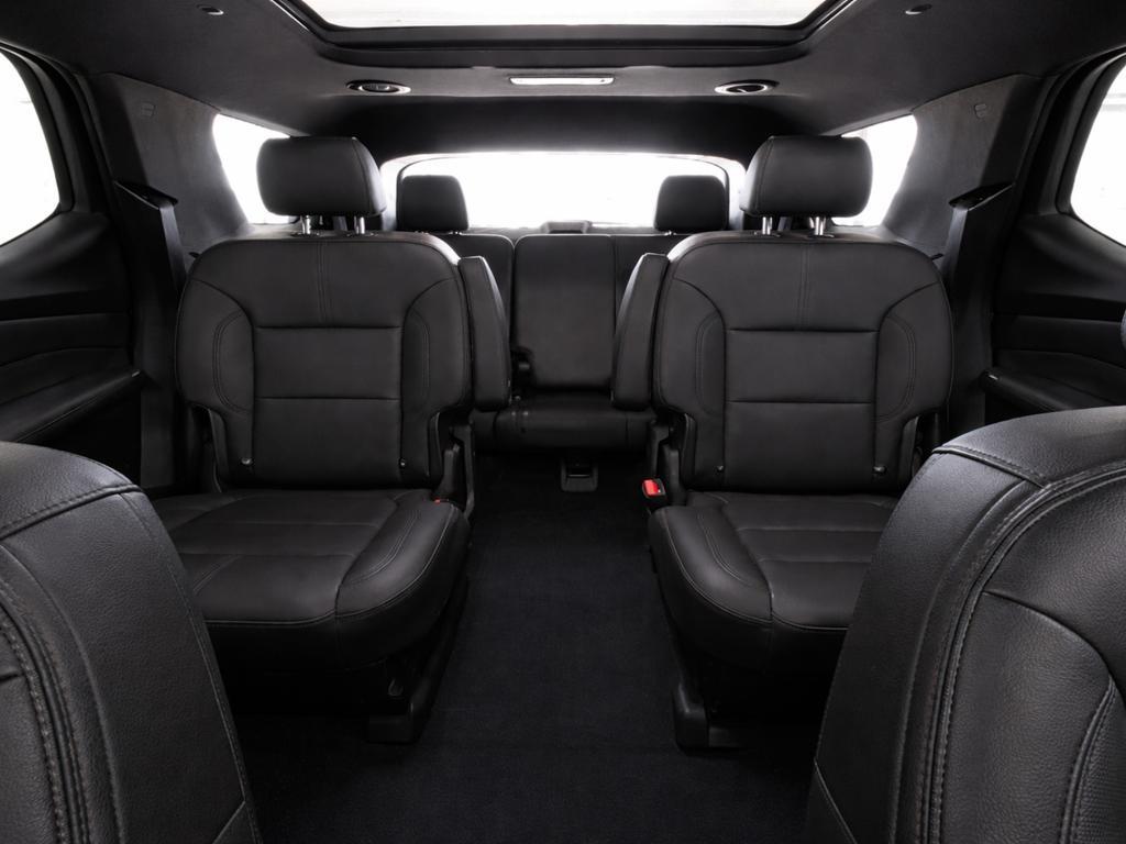 used 2023 Chevrolet Traverse car, priced at $31,654