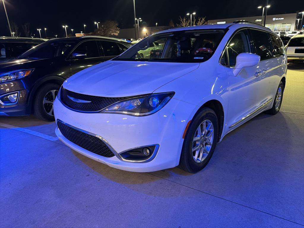 used 2020 Chrysler Pacifica car, priced at $8,500