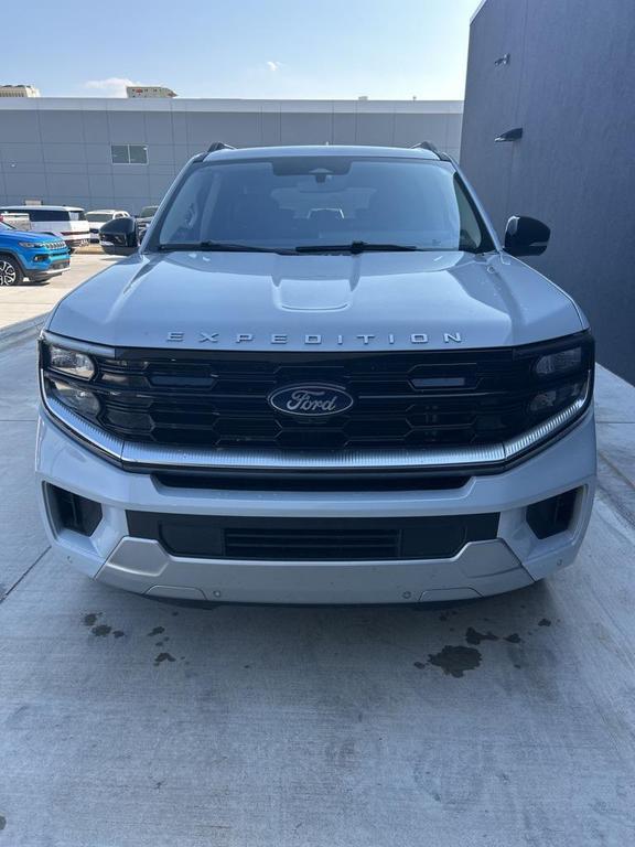 used 2025 Ford Expedition car, priced at $70,000