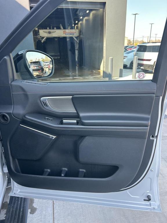 used 2025 Ford Expedition car, priced at $70,000