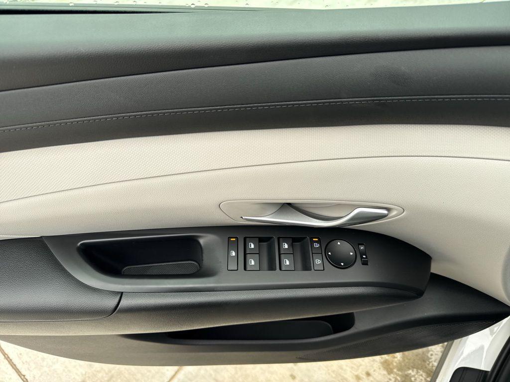new 2026 Hyundai TUCSON Hybrid car, priced at $34,508