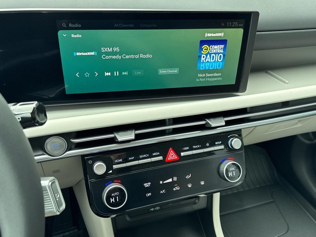 new 2026 Hyundai TUCSON Hybrid car, priced at $33,258