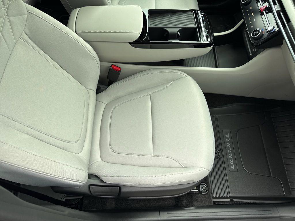 new 2026 Hyundai TUCSON Hybrid car, priced at $34,508