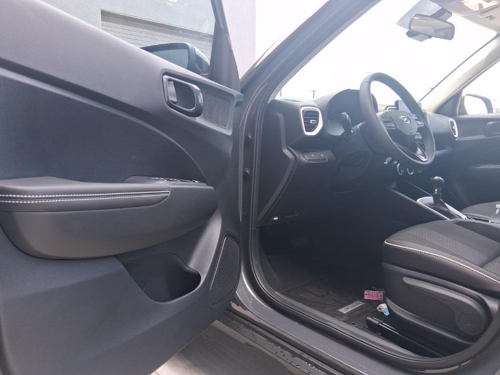 new 2025 Hyundai Venue car, priced at $22,666