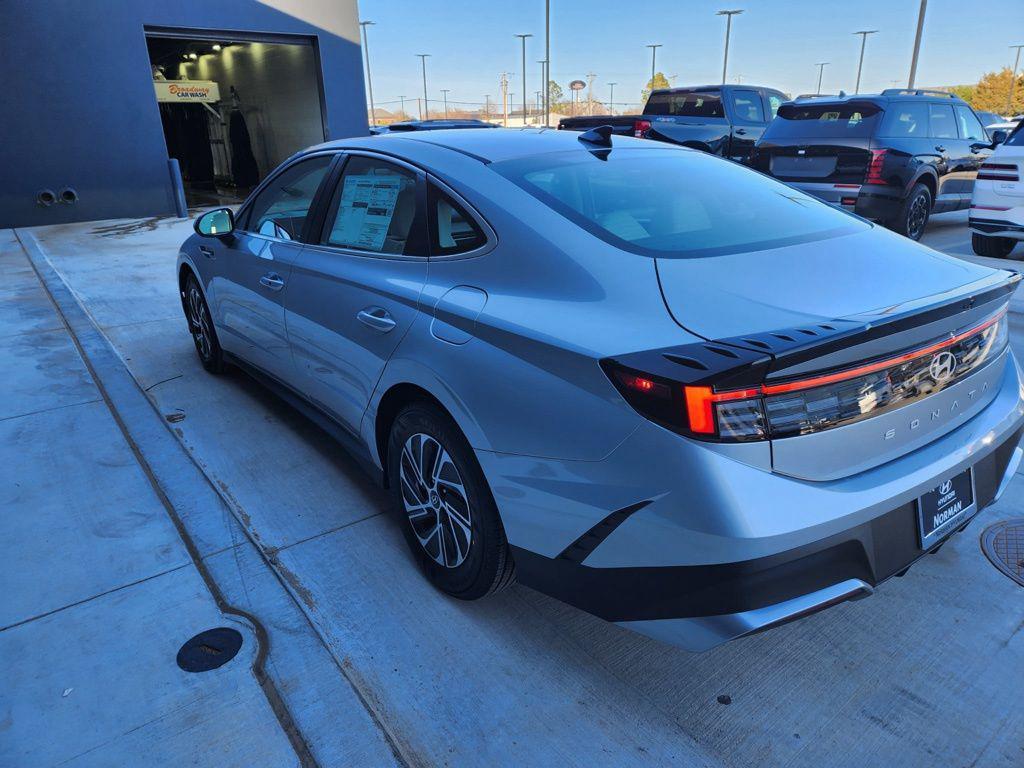 new 2026 Hyundai Sonata Hybrid car, priced at $30,312