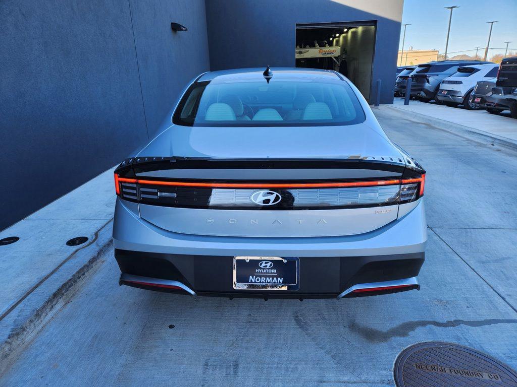new 2026 Hyundai Sonata Hybrid car, priced at $30,312