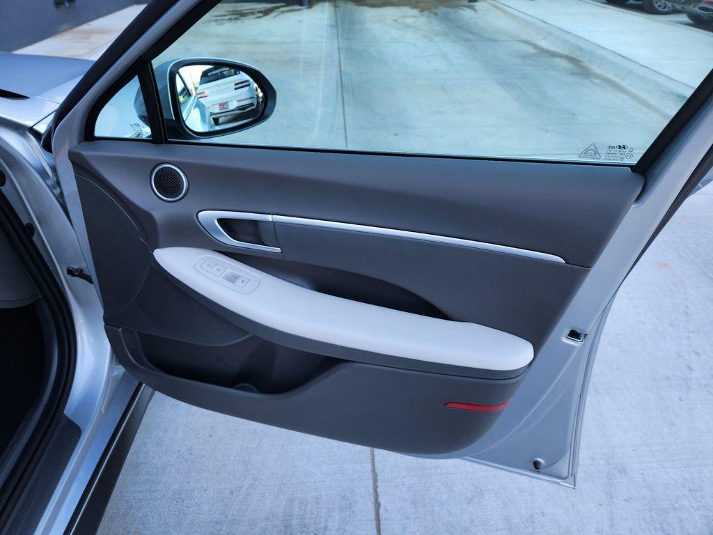 new 2026 Hyundai Sonata Hybrid car, priced at $30,312