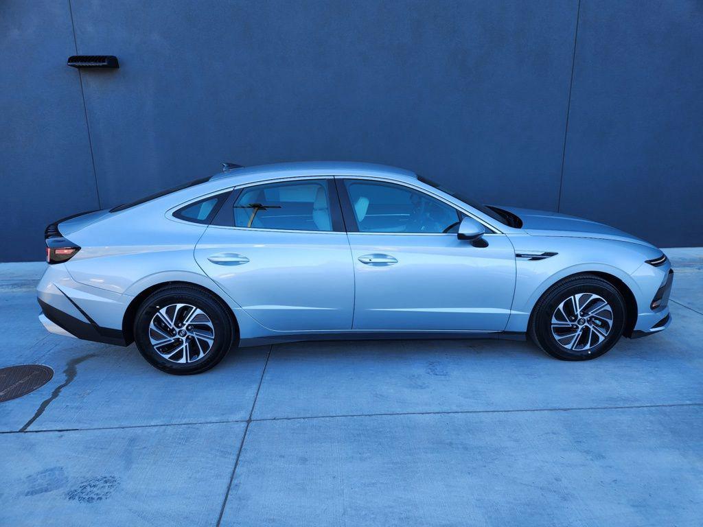 new 2026 Hyundai Sonata Hybrid car, priced at $30,312