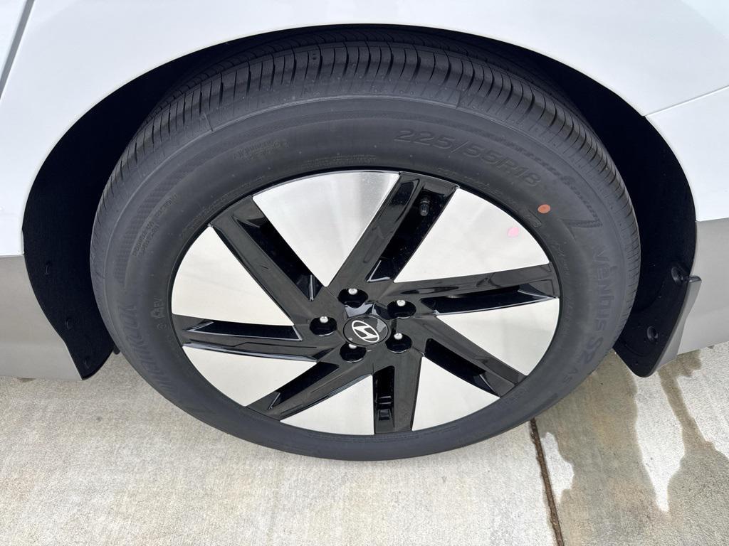 new 2025 Hyundai IONIQ 6 car, priced at $35,135