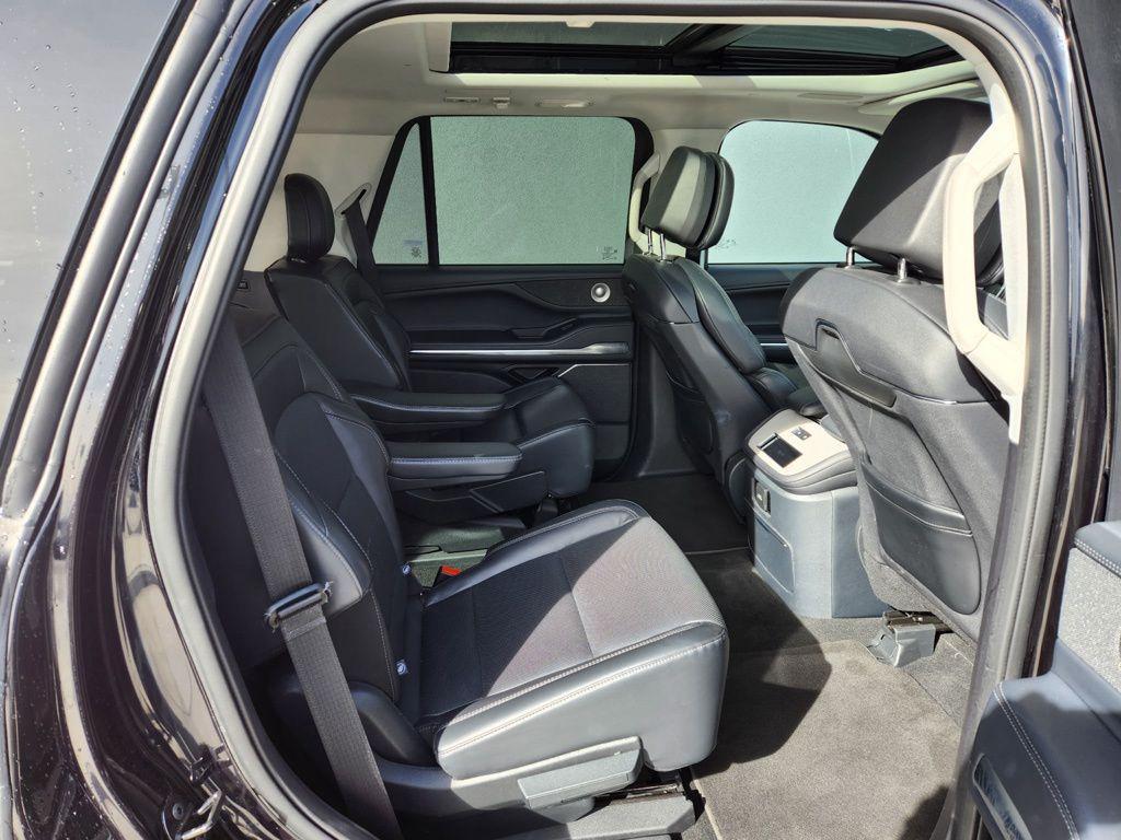 used 2025 Lincoln Navigator car, priced at $78,899