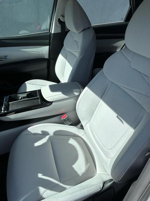 new 2026 Hyundai TUCSON Hybrid car, priced at $30,069