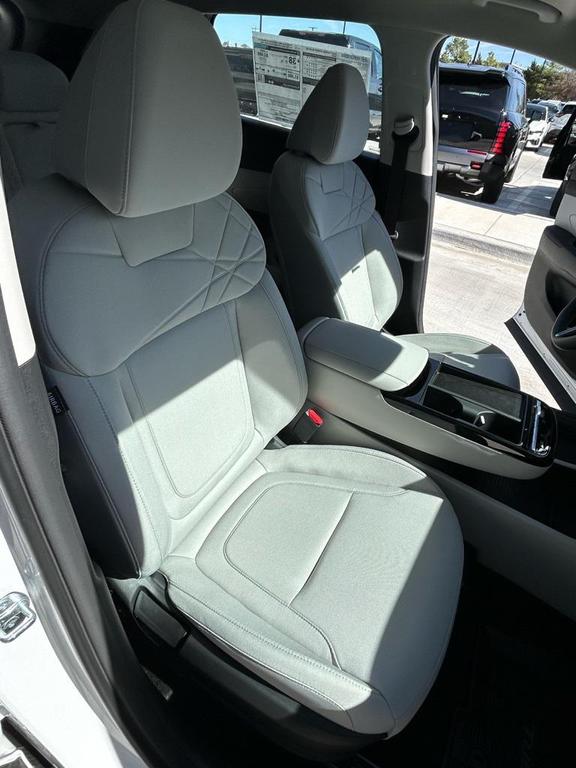 new 2026 Hyundai TUCSON Hybrid car, priced at $30,069