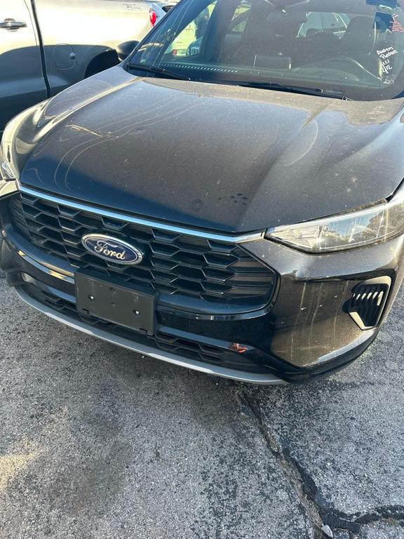 used 2024 Ford Escape car, priced at $21,000