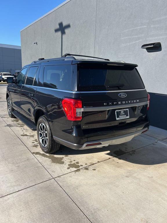 used 2024 Ford Expedition Max car, priced at $40,000