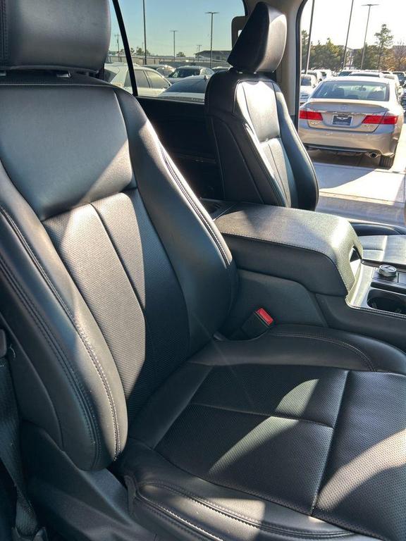 used 2024 Ford Expedition Max car, priced at $40,000