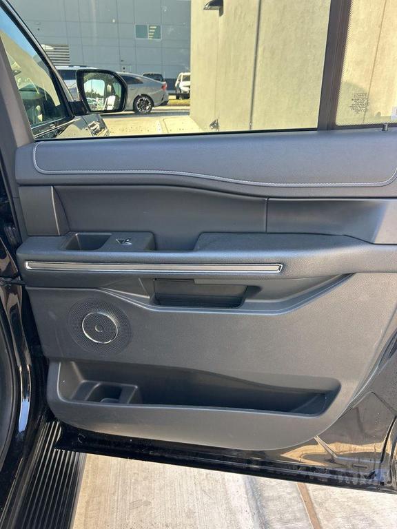 used 2024 Ford Expedition Max car, priced at $40,000