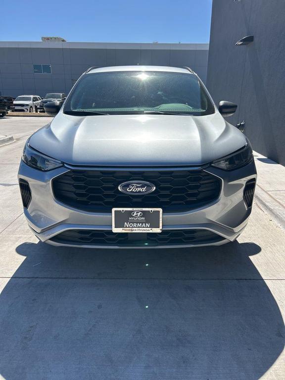 used 2024 Ford Escape car, priced at $19,373