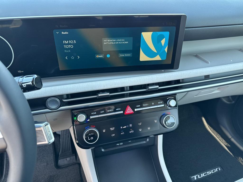 new 2026 Hyundai TUCSON Hybrid car, priced at $32,041