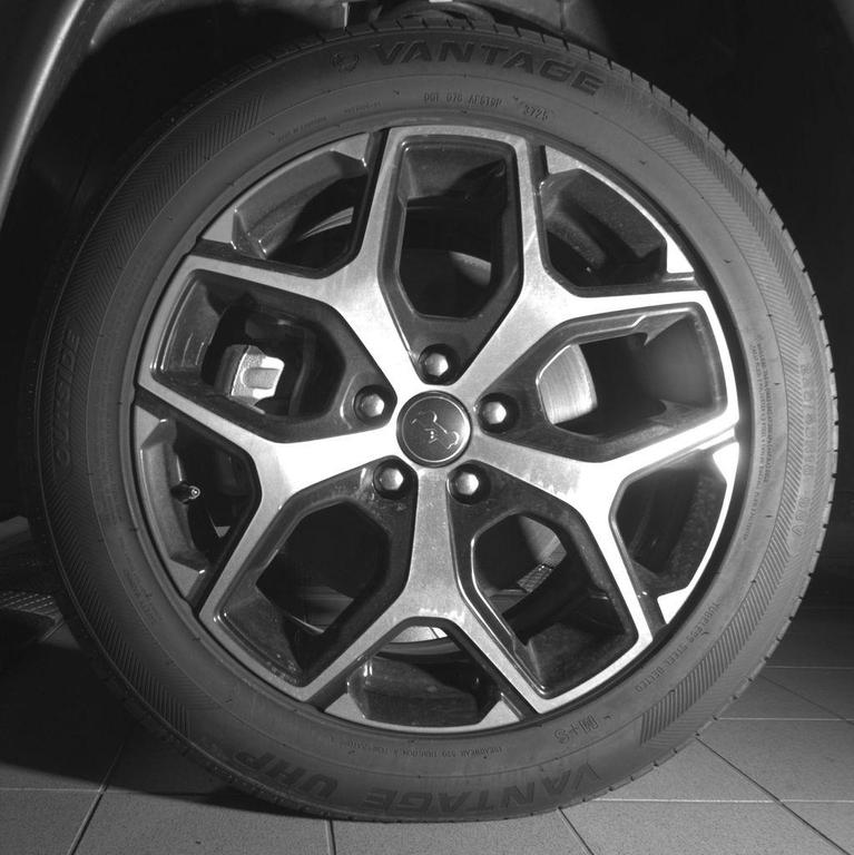 used 2025 Jeep Compass car, priced at $23,003