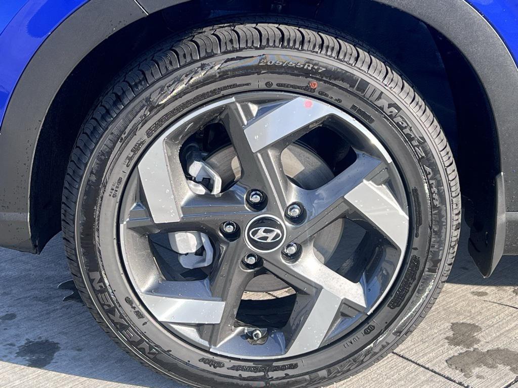 new 2025 Hyundai Venue car, priced at $22,572