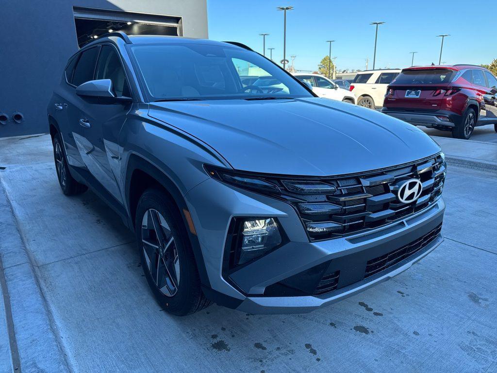 new 2026 Hyundai Tucson car, priced at $28,090