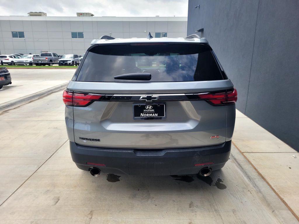 used 2023 Chevrolet Traverse car, priced at $29,007