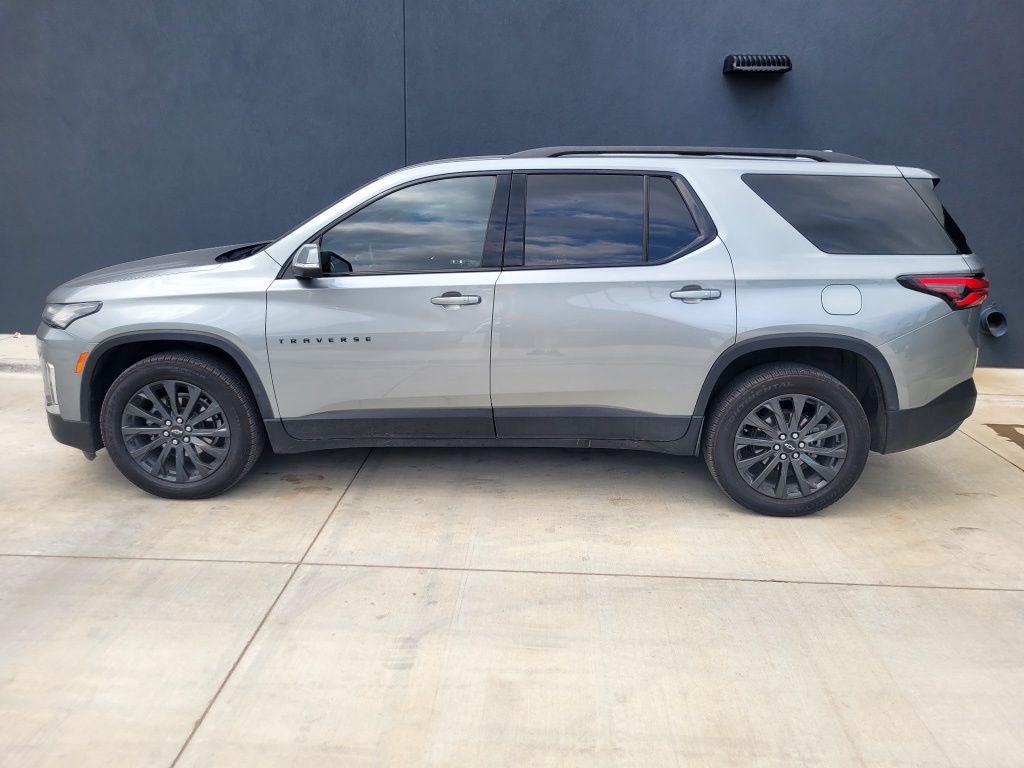 used 2023 Chevrolet Traverse car, priced at $29,007