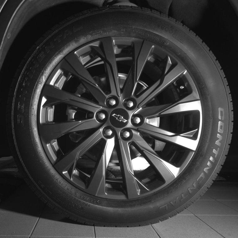 used 2023 Chevrolet Traverse car, priced at $31,789