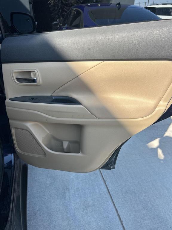used 2014 Mitsubishi Outlander car, priced at $9,500