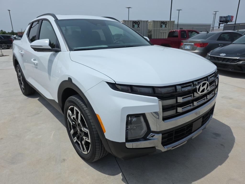 new 2025 Hyundai SANTA CRUZ car, priced at $40,133