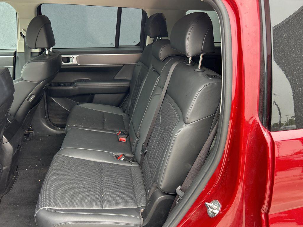 used 2024 Hyundai Santa Fe car, priced at $28,249
