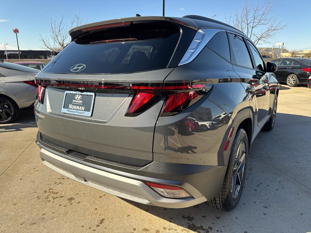 new 2026 Hyundai Tucson car, priced at $28,184