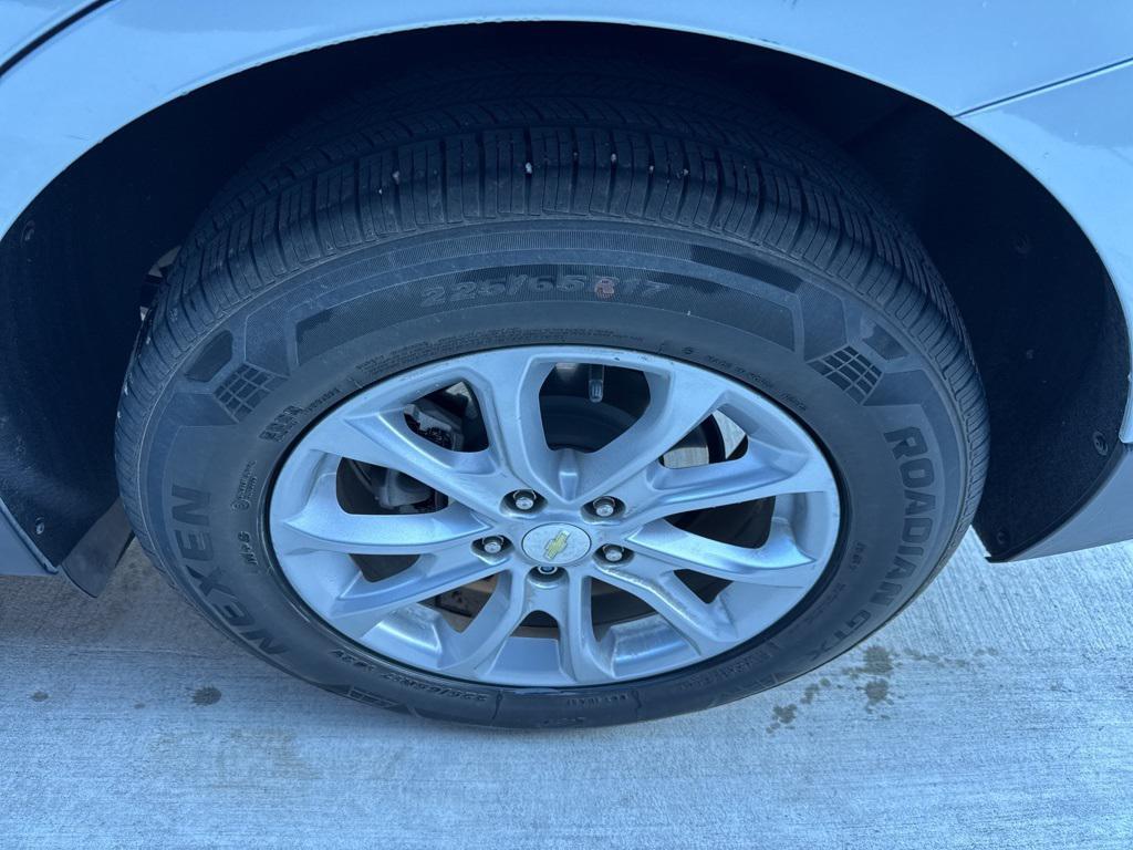 used 2021 Chevrolet Equinox car, priced at $15,500