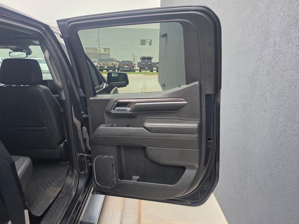 used 2024 Chevrolet Silverado 1500 car, priced at $40,536