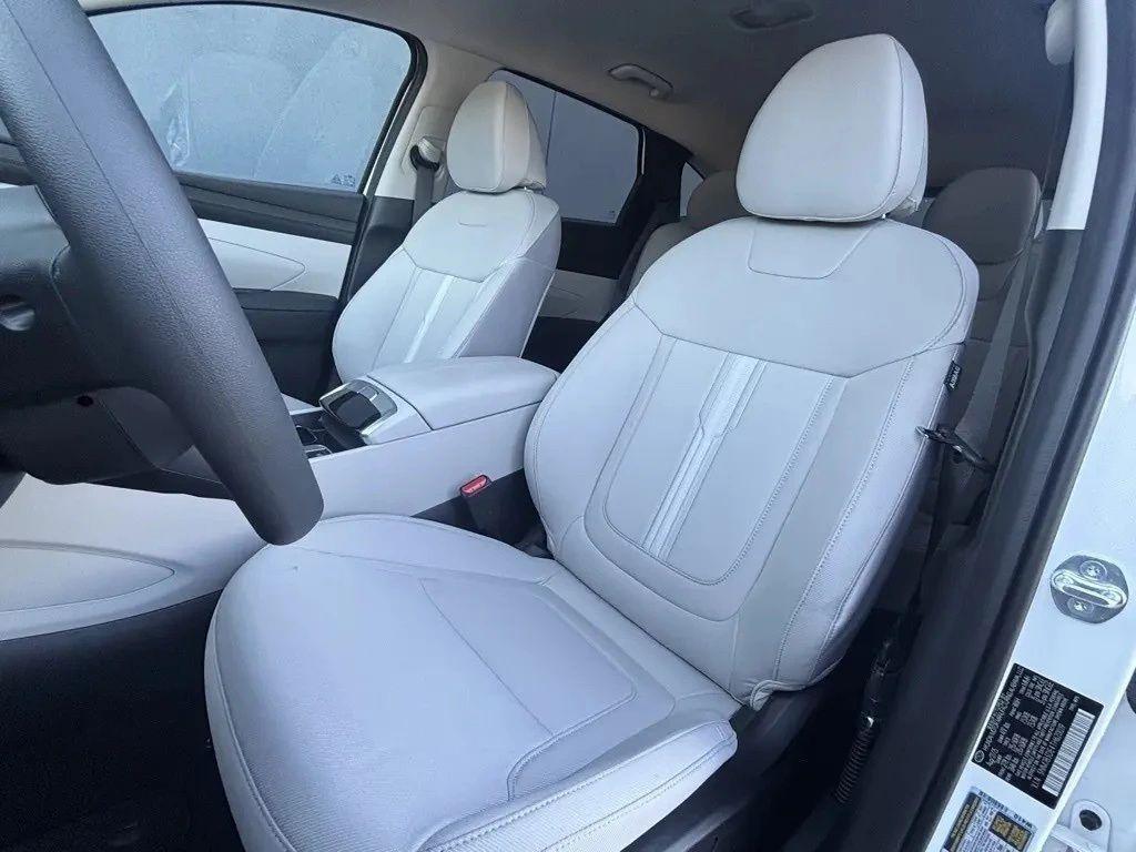 new 2026 Hyundai Tucson car, priced at $32,941