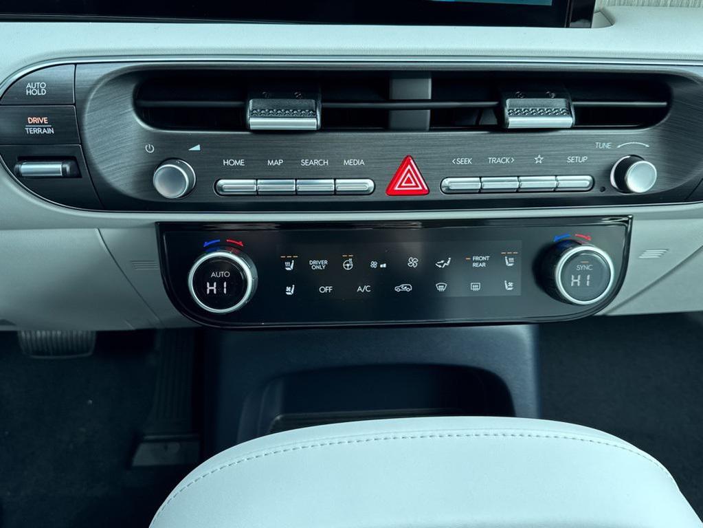 new 2026 Hyundai Palisade Hybrid car, priced at $58,052