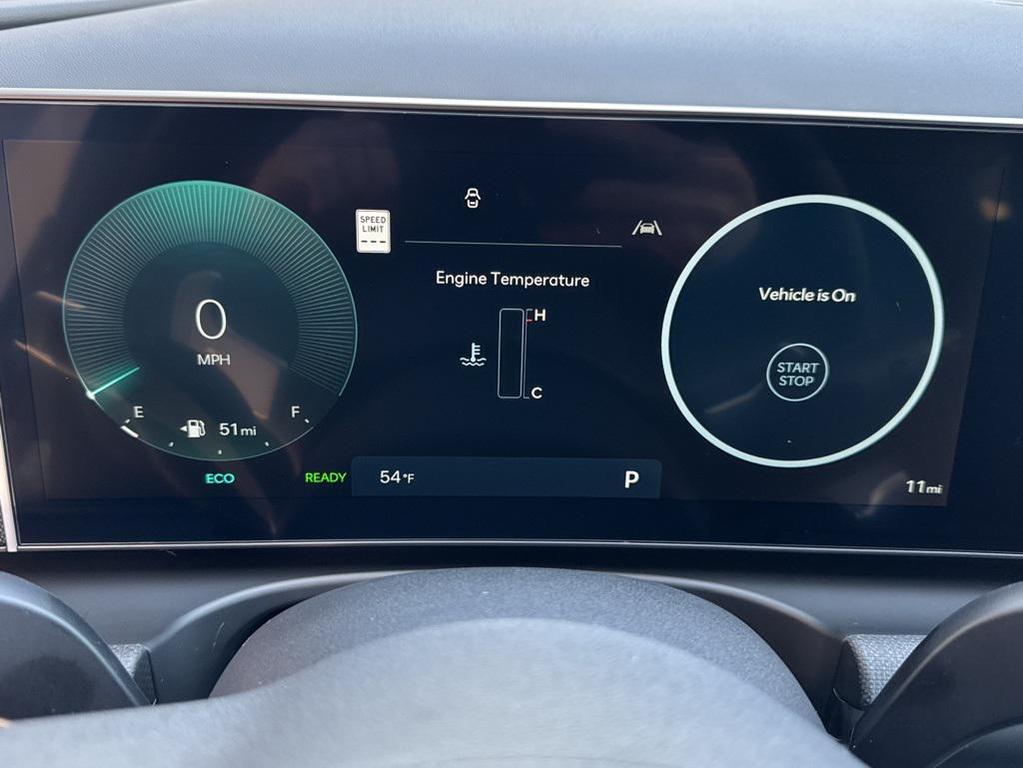 new 2026 Hyundai TUCSON Hybrid car, priced at $35,262