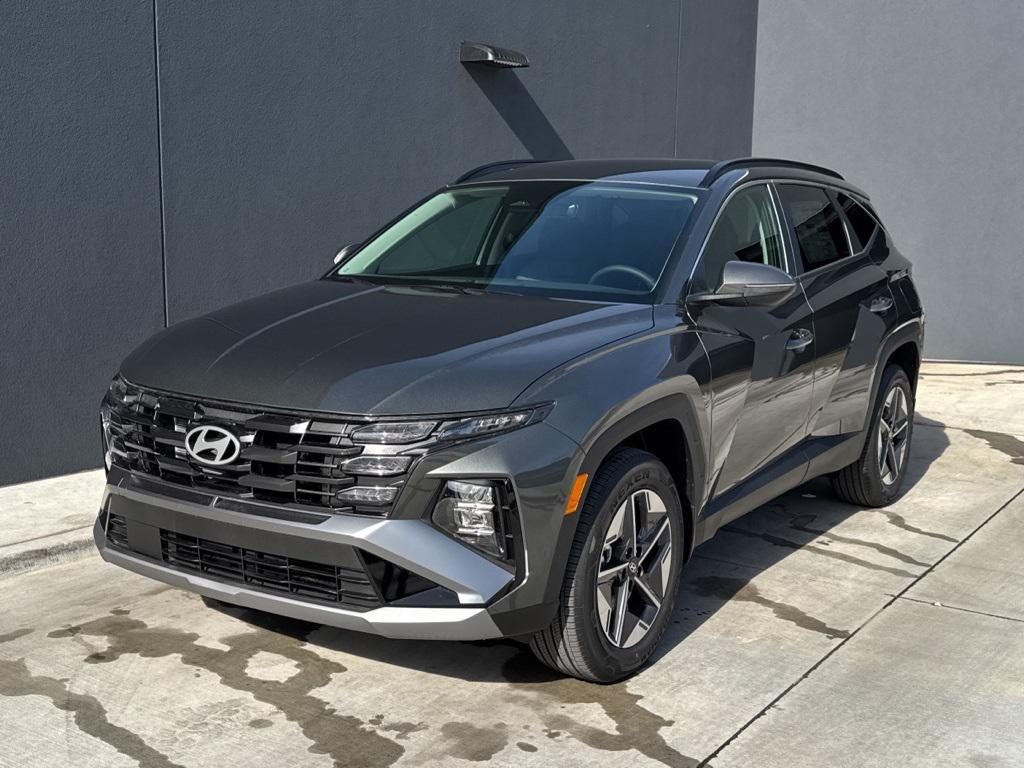 new 2026 Hyundai TUCSON Hybrid car, priced at $35,262