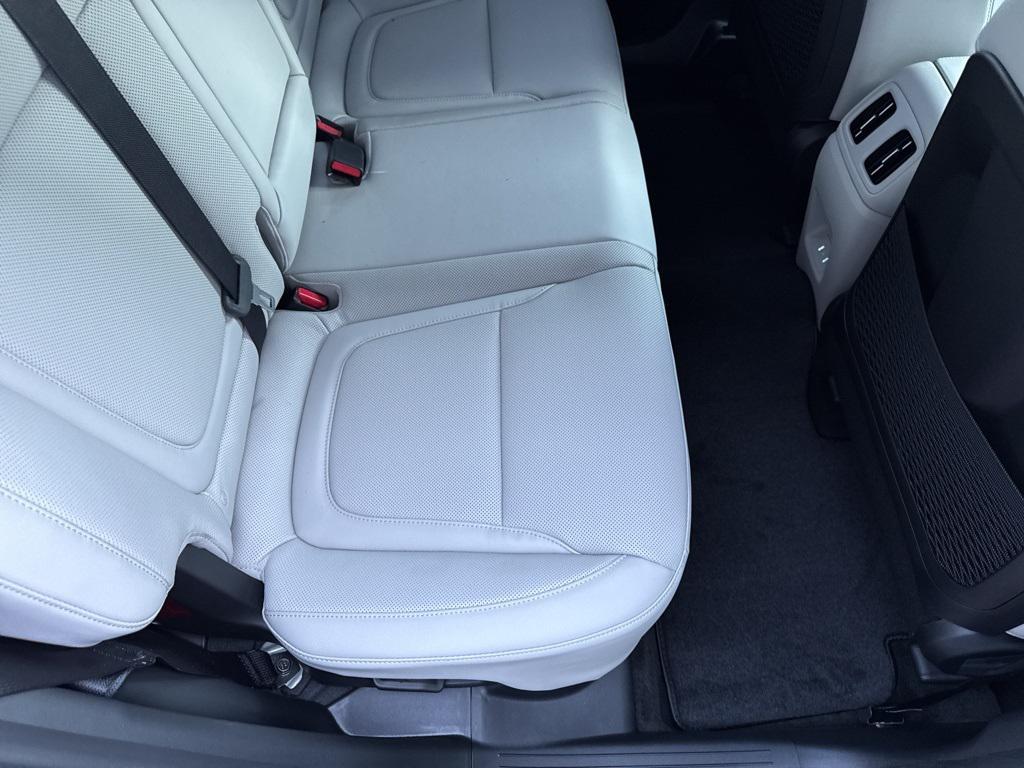 new 2026 Hyundai TUCSON Hybrid car, priced at $42,290