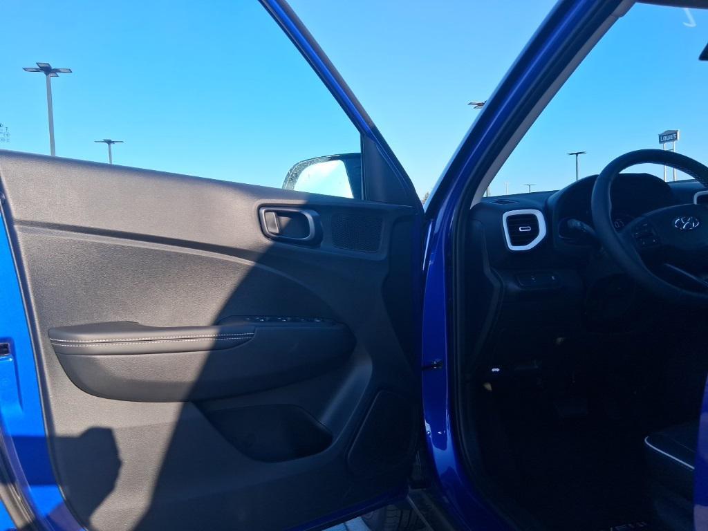 new 2025 Hyundai Venue car, priced at $22,572