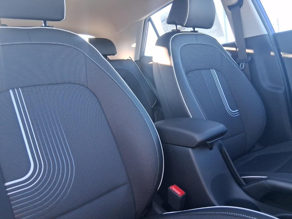 new 2025 Hyundai Venue car, priced at $22,572