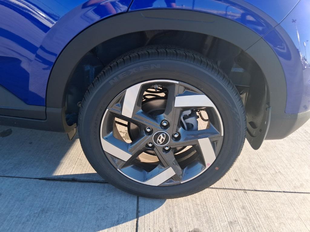 new 2025 Hyundai Venue car, priced at $22,572