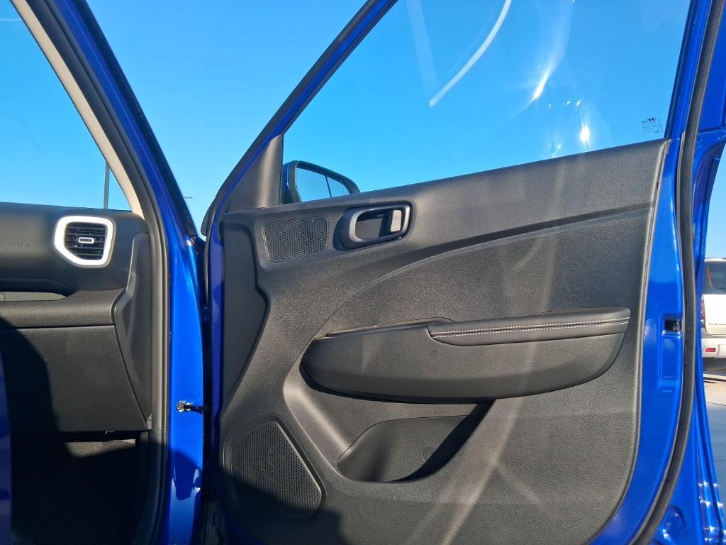 new 2025 Hyundai Venue car, priced at $22,572