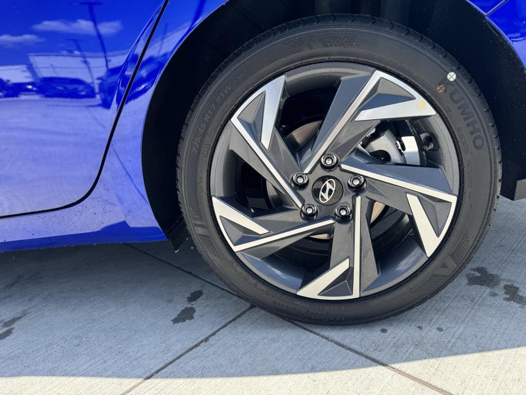 new 2025 Hyundai Elantra car, priced at $18,636