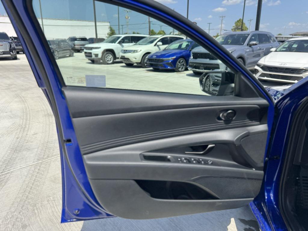 new 2025 Hyundai Elantra car, priced at $18,636